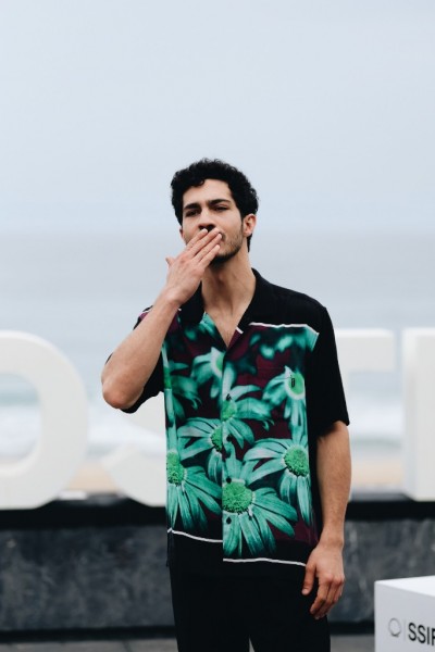 2019-09-23-04.13.21-2-683x1024