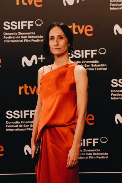 2019-09-24-05.32.06-1-683x1024