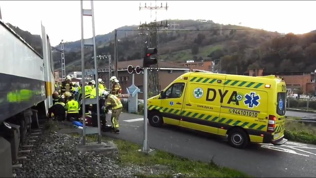 Fallece una de las mujeres atropelladas ayer por un tren en Bizkaia 2 zorroza Fallece una de las mujeres atropelladas ayer por un tren en Bizkaia