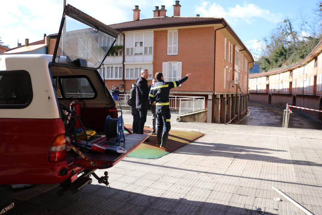 32326929536 6107a2645b k Markel Olano: "Las familias damnificadas son la prioridad"