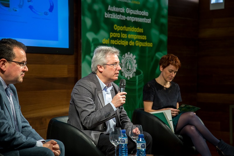 Una treintena de empresas forma parte ya del Cluster de Reciclaje 1 clusterreciclaje Una treintena de empresas forma parte ya del Cluster de Reciclaje