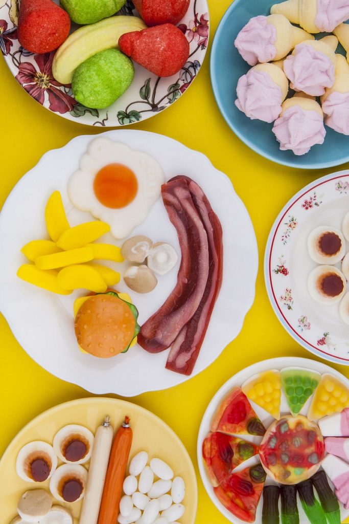 chuches Mugaritz invita a la 'performance' de chucherías y besos