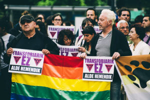 IMG7127 Docenas de personas en el Boulevard a favor de la diversidad sexual