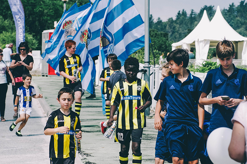 Unas 6.000 personas toman Zubieta en el Día de la Fundación Real Sociedad 1 Real Sociedad Fundazioaren Eguna Unas 6.000 personas toman Zubieta en el Día de la Fundación Real Sociedad