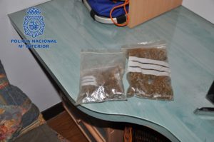 estupefacientes3 300x199 - Seis detenidos por distribuir heroína en Gipuzkoa