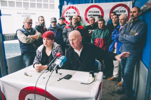 IMG8635 Los transportistas gipuzkoanos, en contra del peaje de la N1, calculan que les costará 200 euros al mes