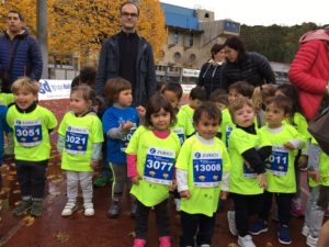 Maratón txiki2 Buen ambiente y muchos futuros corredores en la Zurich Maratoi Txiki Festa