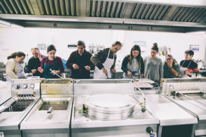 donostitik atzegi cocina 01 El reto laboral de Atzegi se traduce ya en 130 logros