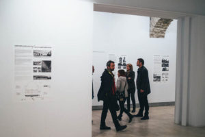 Cuatro exposiciones en Koldo Mitxelena para asomarnos a la arquitectura que nos rodea 5 donostitik mugak 07 Cuatro exposiciones en Koldo Mitxelena para asomarnos a la arquitectura que nos rodea