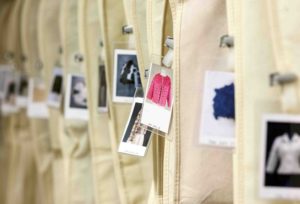 Almacen 11 Cristóbal Balenciaga Museoa se detiene en el valor patrimonial de la obra del modisto