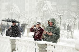 LRM EXPORT 20180228 092425 800x532 Tremenda nevada en Donostia