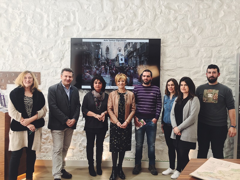 La Semana Santa gipuzkoana pasa por Azkoitia, Hondarribia, Segura y Pasaia 1 40953633631 f97dae3821 k La Semana Santa gipuzkoana pasa por Azkoitia, Hondarribia, Segura y Pasaia