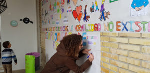 Foto 3 300x146 - Más de 900 estudiantes y 25 docentes de Gipuzkoa reinventan una escuela con la ONCE