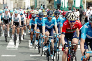 Mucha afición en el paso de la Itzulia por Donostia 7 donostitik itzulia 03 Mucha afición en el paso de la Itzulia por Donostia