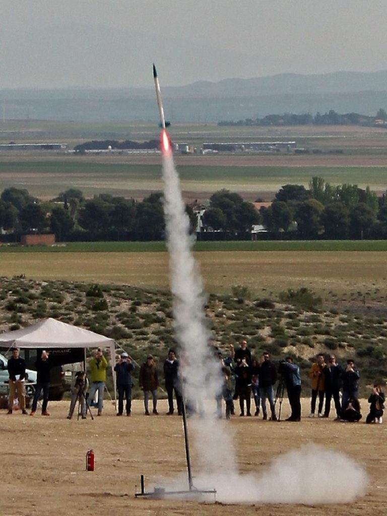 lanzamiento CanSat Axular gana el Concurso estatal de construcción de satélites