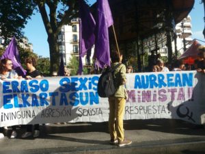 20180622 191132 800x600 300x225 - La Manada: Segunda jornada de protestas en Donostia