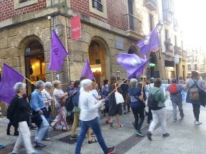 20180622 192207 800x600 300x225 - La Manada: Segunda jornada de protestas en Donostia