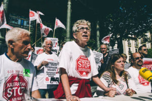 Enara y sus cuatro hijos no se quedarán en la calle 2 IMG3330 Enara y sus cuatro hijos no se quedarán en la calle