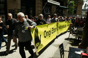 IMG4886 300x200 - Donostia clama en favor de los derechos de los refugiados