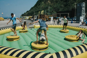 IMG0779 Cientos de donostiarras responden a la invitación de DYA Gipuzkoa en Sagües