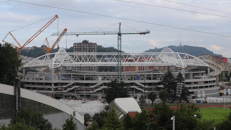 El estadio de Anoeta cobra forma 1 cercha4 6 El estadio de Anoeta cobra forma
