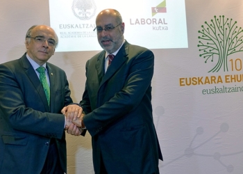 Acuerdo entre Euskaltzaindia y Laboral Kutxa. Foto: Euskaltzaindia
