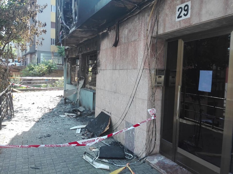 Incendio en Intxaurrondo: Los vecinos denuncian que "todo está sin limpiar" once días después 1 intxaurrondo incendio Incendio en Intxaurrondo: Los vecinos denuncian que "todo está sin limpiar" once días después