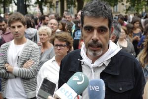 Miles de donostiarras en la calle contra las agresiones sexistas 2 IMG0858 800x532 Miles de donostiarras en la calle contra las agresiones sexistas