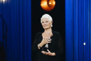 2018 09 25 08.03.08 1 800x534 Judi Dench: "61 años más tarde sigo siendo una actriz que busca trabajo"