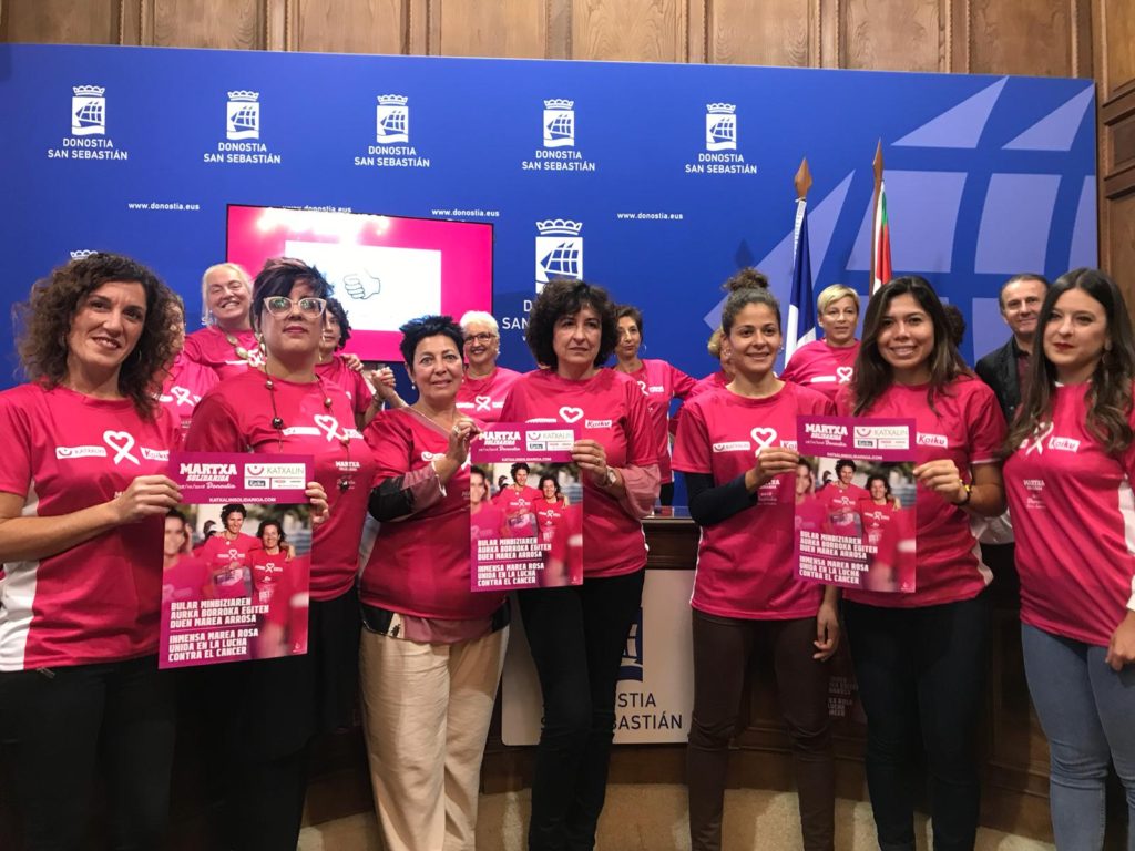 katxalin Katxalin convoca para el domingo una marea rosa contra el cáncer de mama