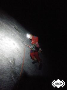 rescate 225x300 - Rescatados ilesos dos escaladores vascos en Picos de Europa