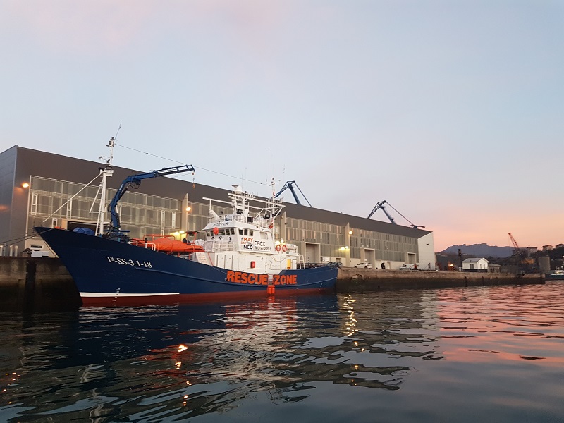 Aita Mari y van... Y el Aita Mari... no zarpa de Pasaia