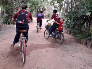 bicis3 300x226 - De Egia a la Tailandia rural: un trimestre en otro mundo