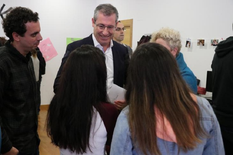 jovenes tutelados Olano: "Trabajamos para que nadie se quede atrás y mucho menos las personas jóvenes"