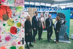 LRM EXPORT 24017680659875 20190228 131940448 800x533 Una puerta por cada asesinato machista en una muestra que invita a asomarse al drama