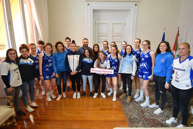 Donostia, líder en deporte femenino (de calidad y en cantidad) 1 goazenNeskak Donostia, líder en deporte femenino (de calidad y en cantidad)