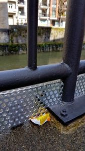 verticalazpeiti Propuesta: Rejillas para que la porquería no caiga al mar y al río en Donostia