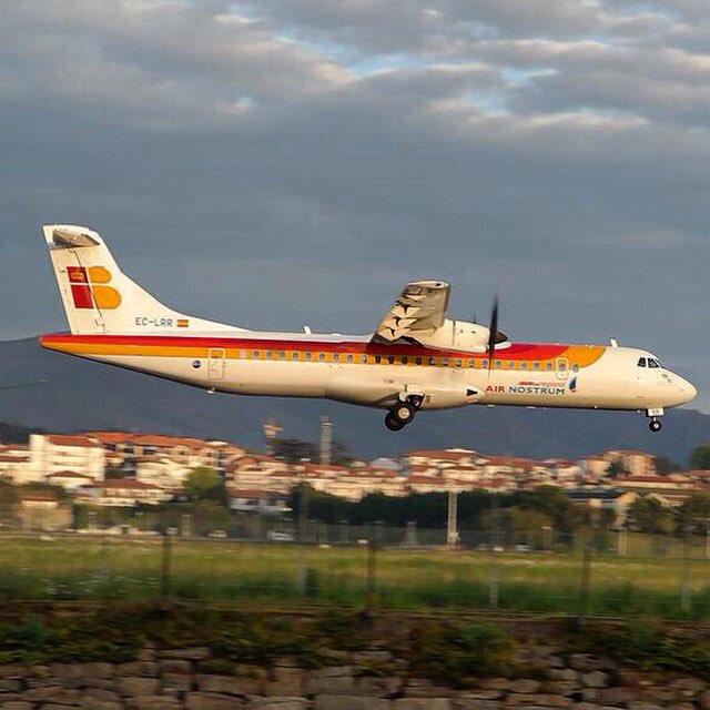 Air Nostrum Cuatro vuelos cancelados en Hondarribia en el inicio de la huelga de Air Nostrum