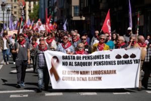 DSCF4522 800x533 Reivindicaciones en Donostia con la precariedad laboral en la mira