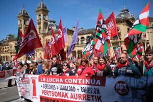 DSCF4527 800x533 Reivindicaciones en Donostia con la precariedad laboral en la mira