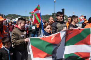 DSCF5864 Miles de cazadores de todo el País Vasco y Navarra se manifiestan en Donostia