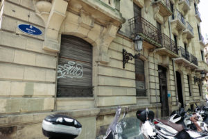 DSCF5965 Los vecinos del Centro denuncian "jaleo, peleas y venta de droga" en la calle Moraza 1