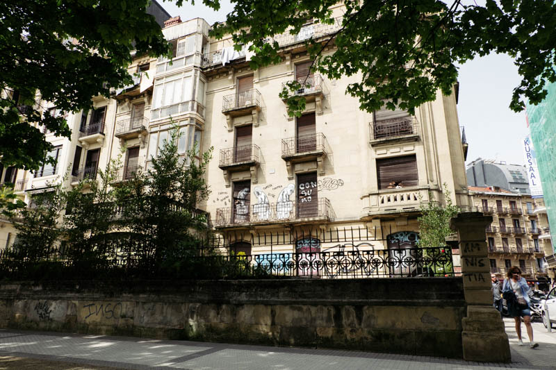 DSCF5975 Los vecinos del Centro denuncian "jaleo, peleas y venta de droga" en la calle Moraza 1