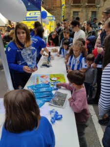 IMG 20190511 WA0013 Clamor en la plaza de la Trinidad para empujar a las chicas de la Real Sociedad