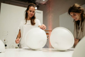 donostitik sensorium 06 'Sensorium' invita en Tabakalera a tocar, oler, escuchar, mirar y saborear