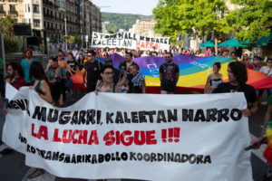 DSCF4352 300x200 - Miles de personas celebran el Día del Orgullo LGTBI+ en Donostia