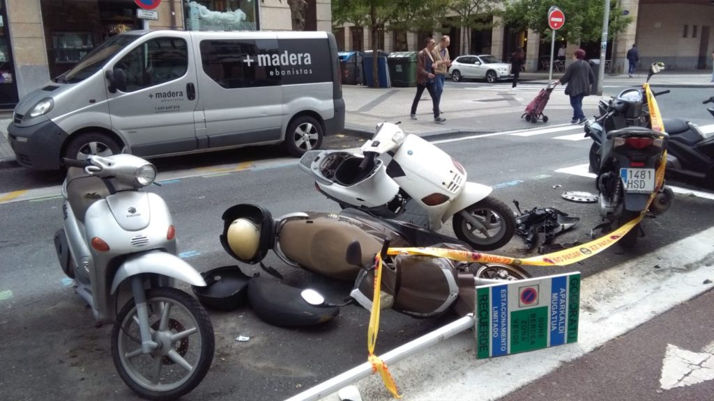 Positivo en alcoholemia tras darse a la fuga después de un accidente en el Antiguo 11 IMG 20190603 WA0002 Positivo en alcoholemia tras darse a la fuga después de un accidente en el Antiguo