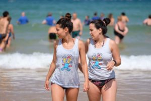 Chapuzón contra la Esclerosis Múltiple en la Concha 10 2019 0714 12125200 800x533 Chapuzón contra la Esclerosis Múltiple en la Concha