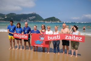 Chapuzón contra la Esclerosis Múltiple en la Concha 8 2019 0714 12134000 800x533 Chapuzón contra la Esclerosis Múltiple en la Concha