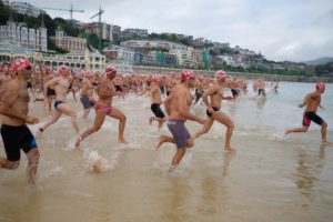 2019 0825 11010200 800x533 Exitosa y refrescante travesía a nado a la isla